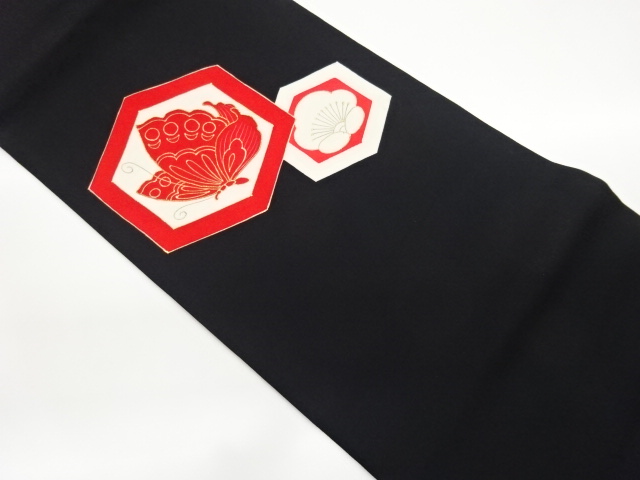塩瀬金彩金駒刺繍手描き亀甲に蝶・梅模様名古屋帯